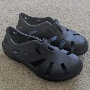 OOFOS OOcandoo Recovery Fisherman Sandals Shoes Black M‎ 8 / W 10 Closed Toe OOFOS | Shoes | Oofos Oocandoo Slip On Recovery Sandals  main image 3